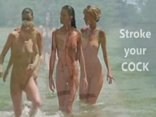 Nackt strand mode zeigen