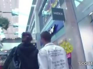 Mlada čehinje najstnice zajebal v mall za denar s 2 nemke fantje