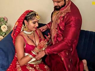 Extrem vild och smutsiga kärlek tillverkning med en newly gift desi par honeymoon klocka nu indisk xxx film