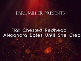 Flat chested rödhårig elle alexandra bates tills hon.