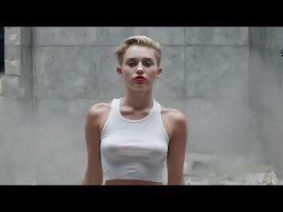 Miley cyrus nuogas į jos naujas muzika video