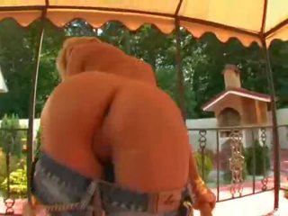 Blond in jins panas celonone gets assfucked and eats a load of cum